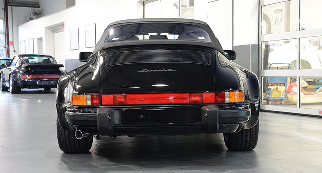 Porsche 911 Carrera 3.2 Speedster