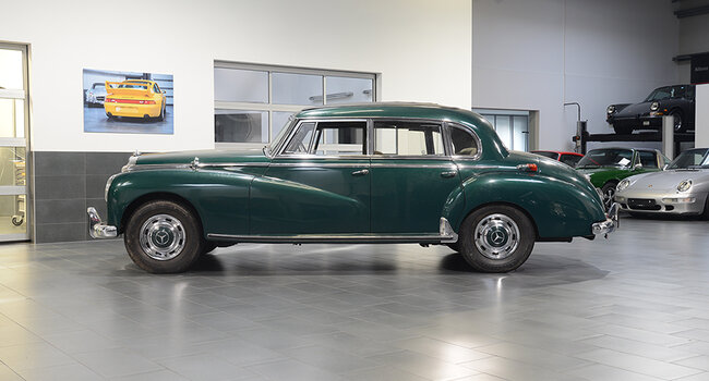 Mercedes-Benz 300C Adenauer