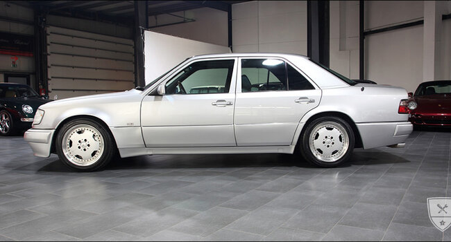 Mercedes-Benz E 60 AMG